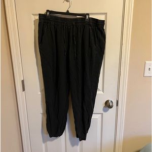 Wonderly Dark Denim Jogger!